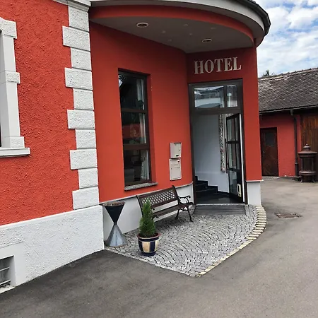 Bulligan Hotel 2*