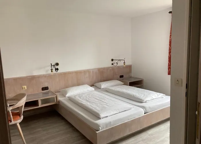 Bulligan Hotel 2*