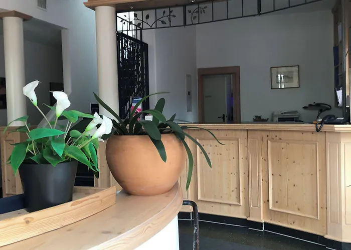Bulligan Hotel 2*
